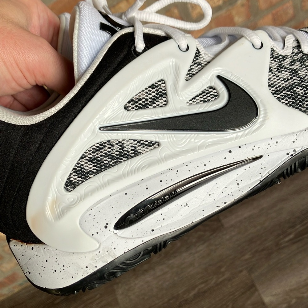 Nike KD 15 TB 'White Black Speckled' - Picture 13 of 17